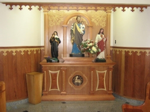 Altar Lateral da Paróquia N. S. Aparecida - Muriaé MG